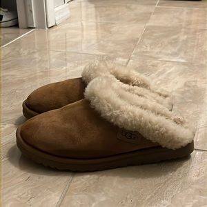 UGG Women’s Classic Slipper